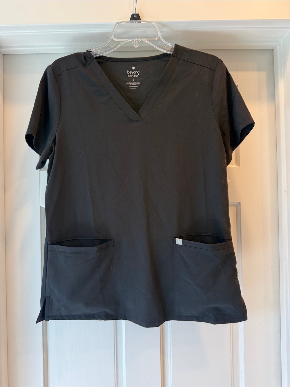 Beyond Scrubs Women's Black V-Neck Utility Scrub Top